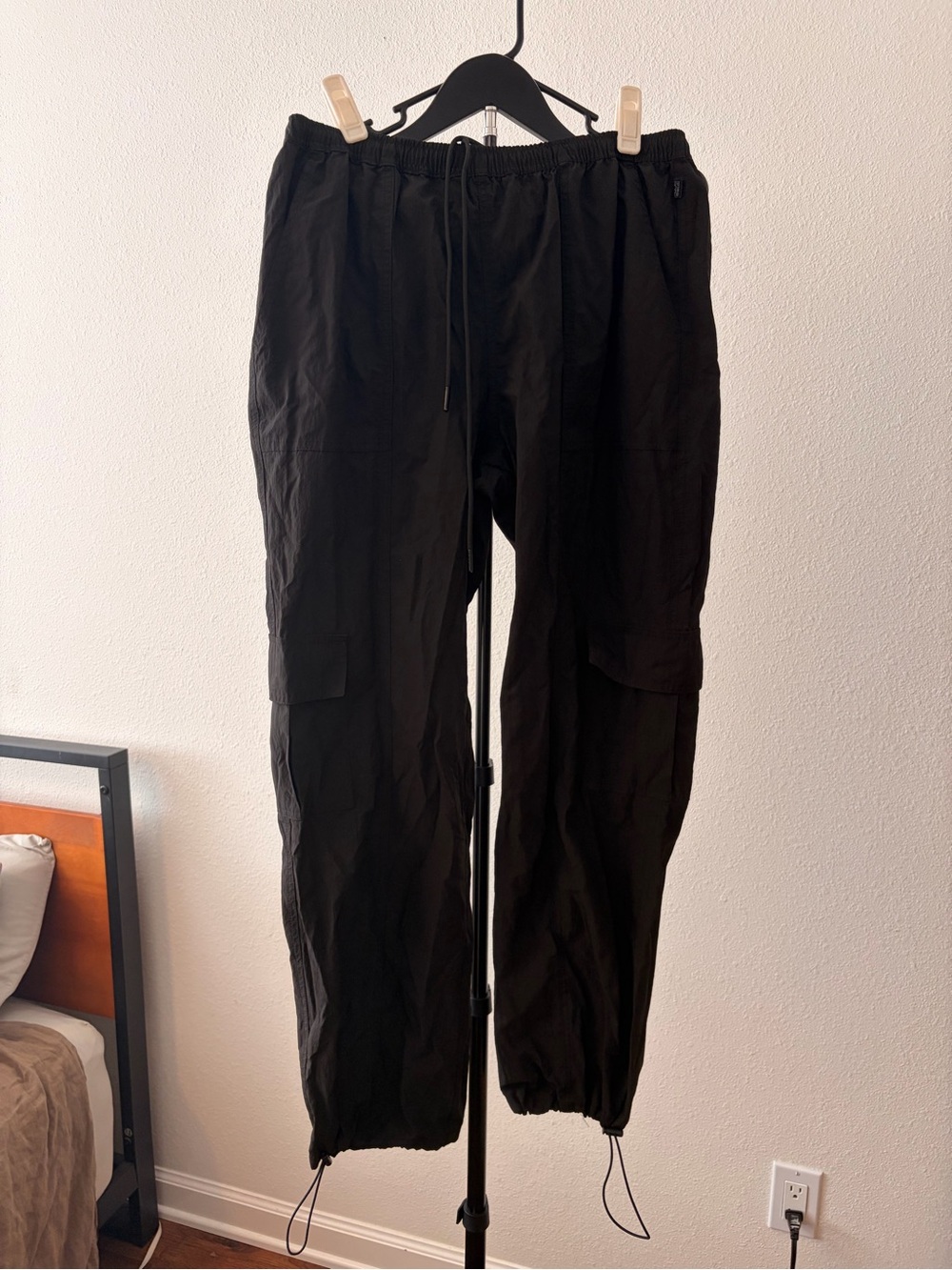 Lightweight Women's Black Cargo Jogger Pants